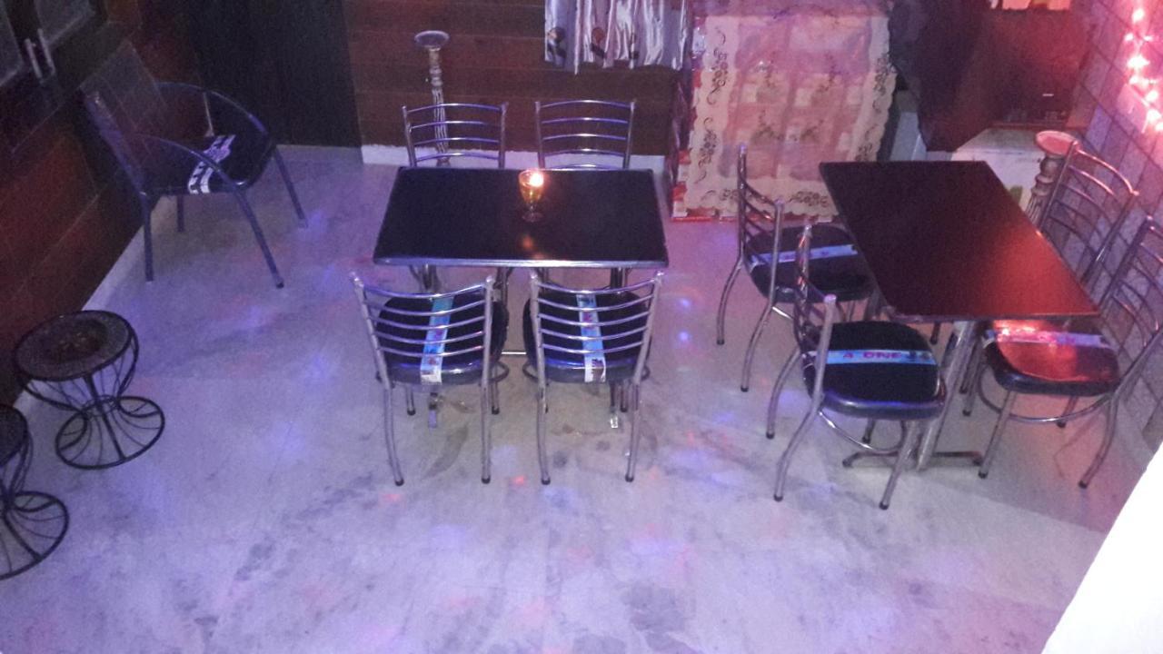 Basil Inn Home Stay Walking Distance From Taj Mahal Agra Agra  Exteriér fotografie